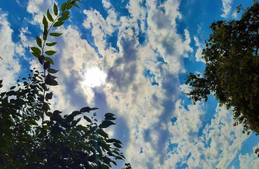 Preko dana sunčano, posle podne naoblačenje, temperature do 30 stepeni