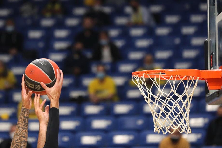 Košarkaši Crvene zvezde večeras gostuju Asvelu, Partizan dočekuje Žalgiris