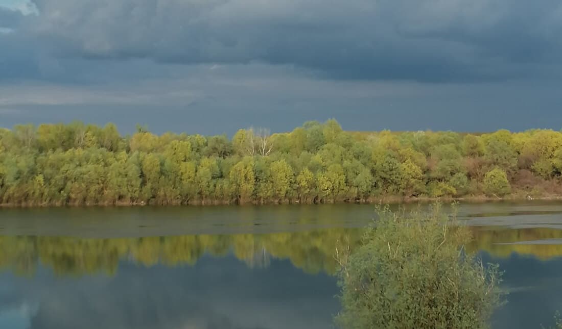 Promenljivo oblačno i malo svežije, popodne mestimično kiša, do 15 stepeni
