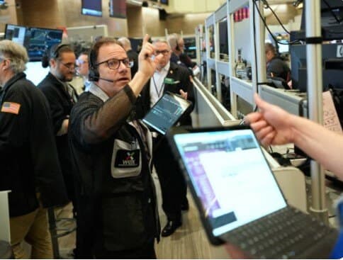 Evropski indeksi u minusu, nafta poskupela na 97$