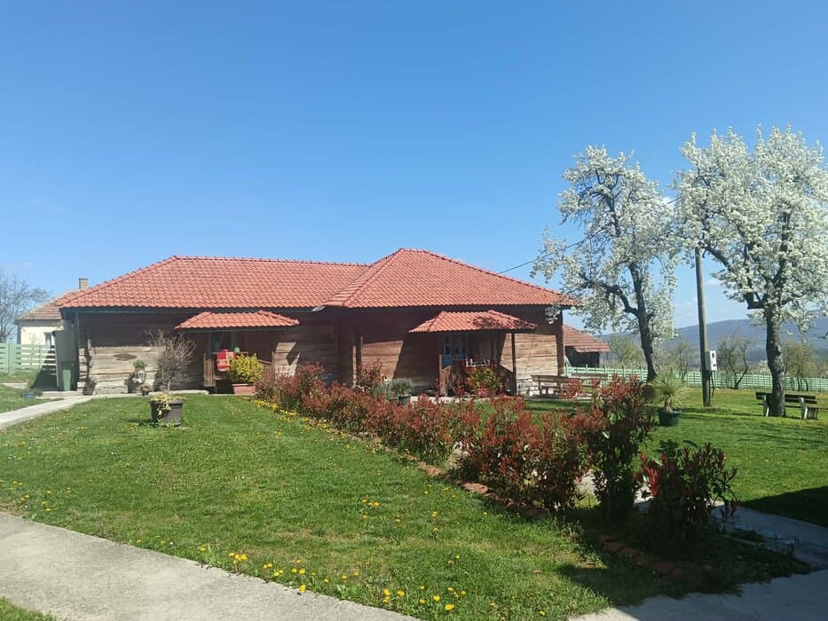 Vrhunski destilati rakije iz sela Guberevac kod Knića