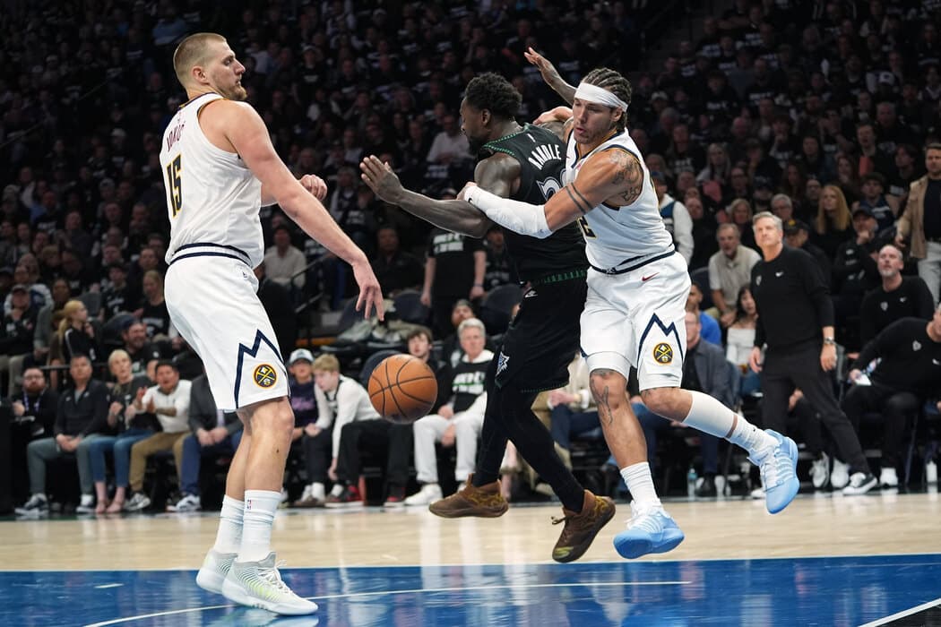 Denver pred eliminacijom, Minesota nanizala treću pobedu u seriji (VIDEO)