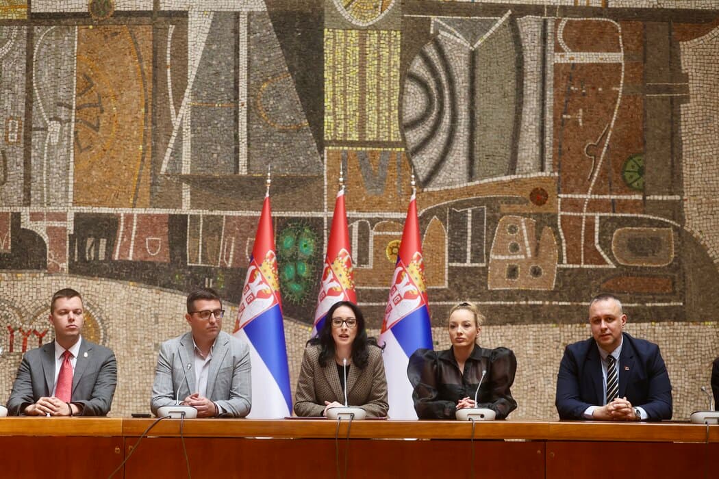 Potpisani ugovori za projekte podrške porodici i deci vredni 117,5 miliona dinara