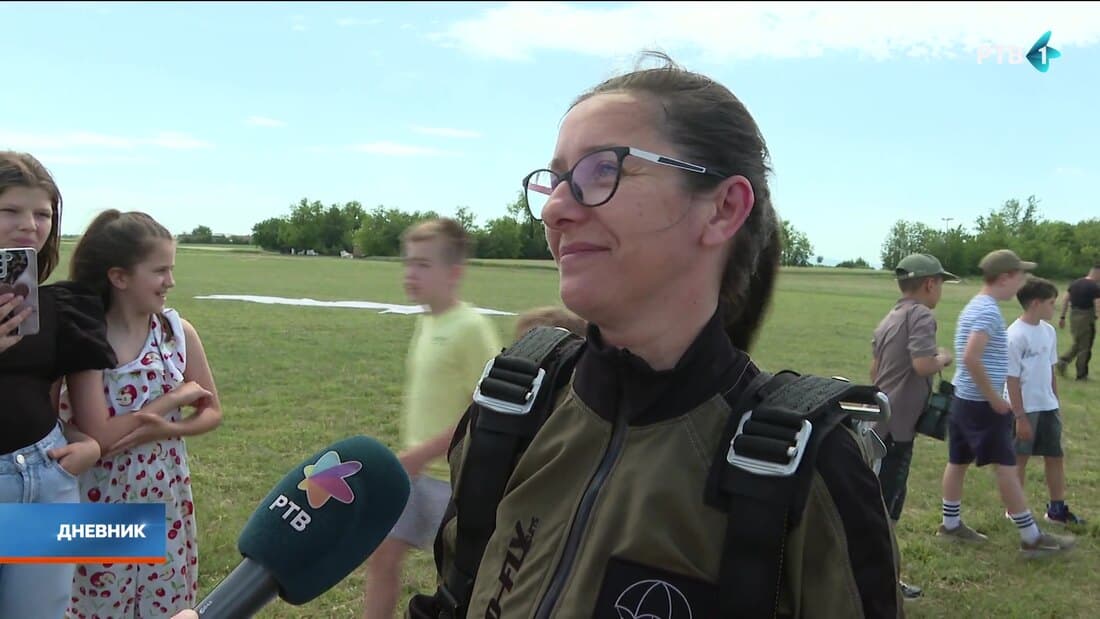 Poklon učiteljici – skok sa tri hiljade metara
