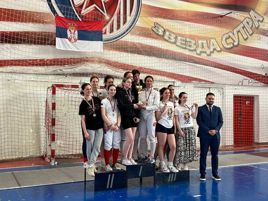 Veliki uspeh Novosađana na seniorskom prvenstvu Srbije u mačevanju
