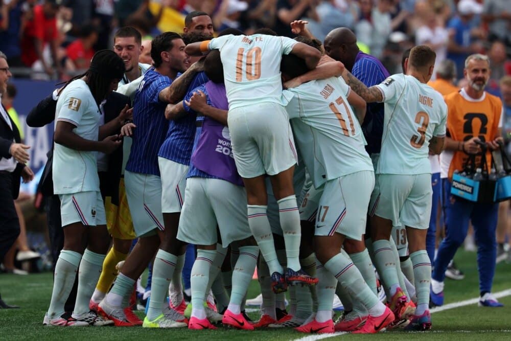 Francuska nezaustavljiva - Mbape i Dembele srušili Maroko!