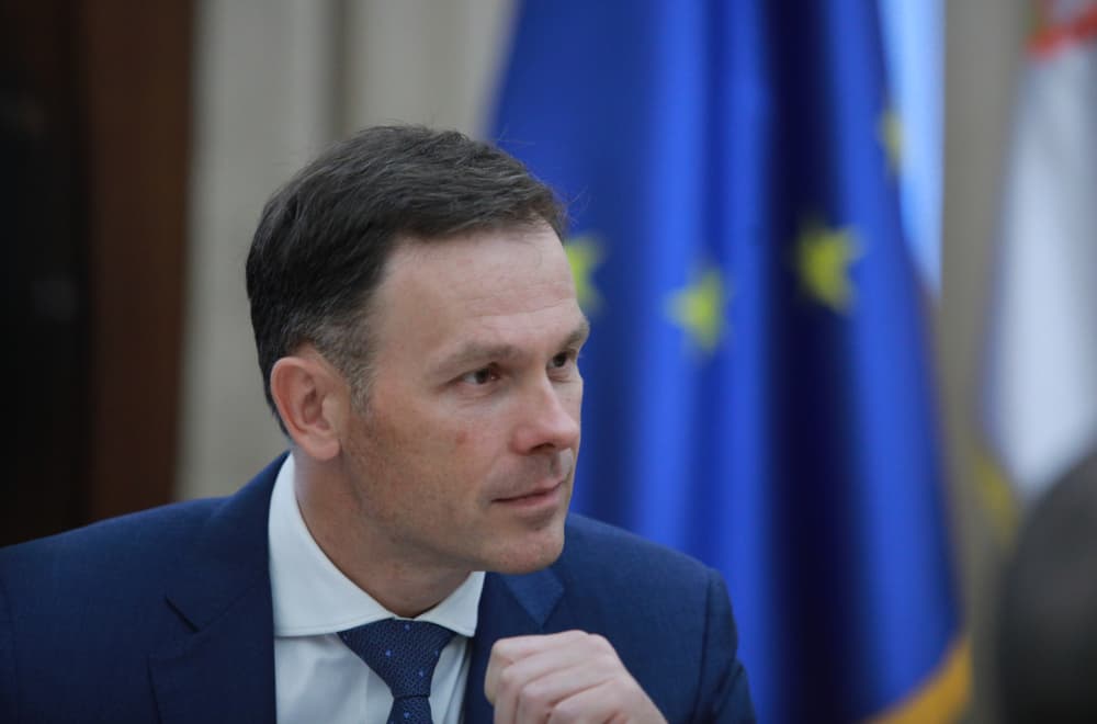 Mali: "Brojimo sitno!"; "Za tačno godinu dana svet dolazi u Beograd!" FOTO