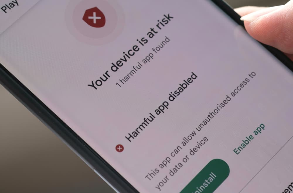 Oprez: Ako ste instalirali ove aplikacije za Android, odmah ih obrišite