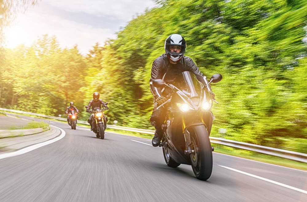 Maglenke na motociklu – glupost ili korisni dodatak