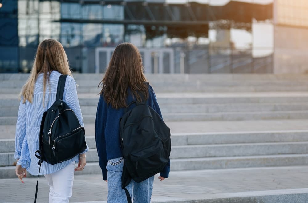 Leto, raspust i prvi posao: Kada maloletnici mogu da se zaposle i pod kojim uslovima