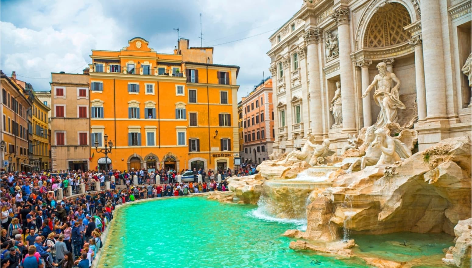 Gde turisti u Evropi traže sreću: Fontana di Trevi nije jedina