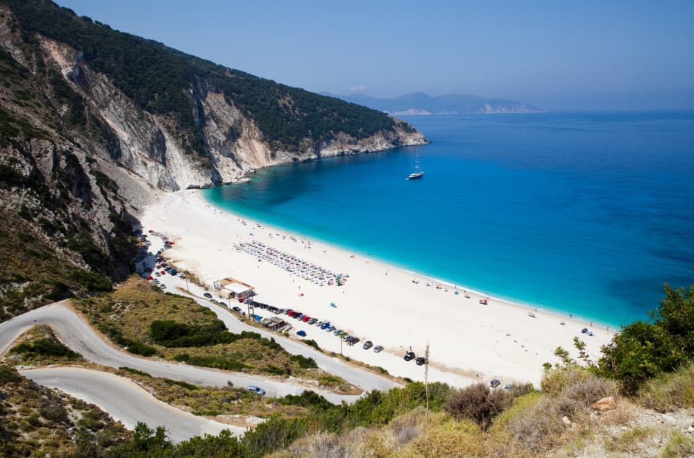 Jedno od najlepših grčkih ostrva oduševilo turiste: "Ovo je idealna destinacija za svakoga" VIDEO