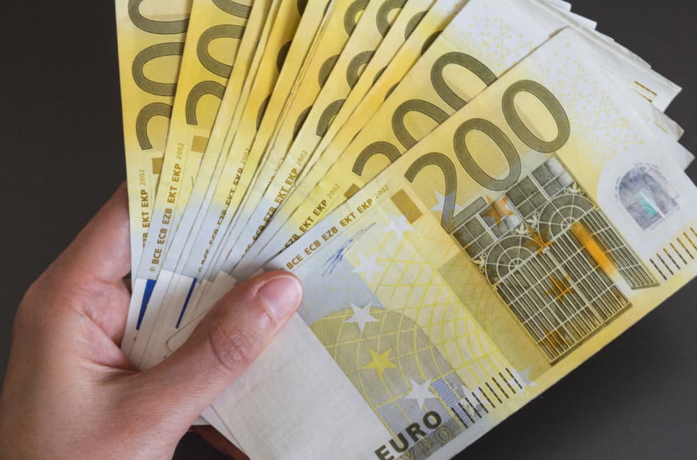 Banke objavile nove tarifnike: Pregledali smo kolike će biti provizije za plaćanje u evrima