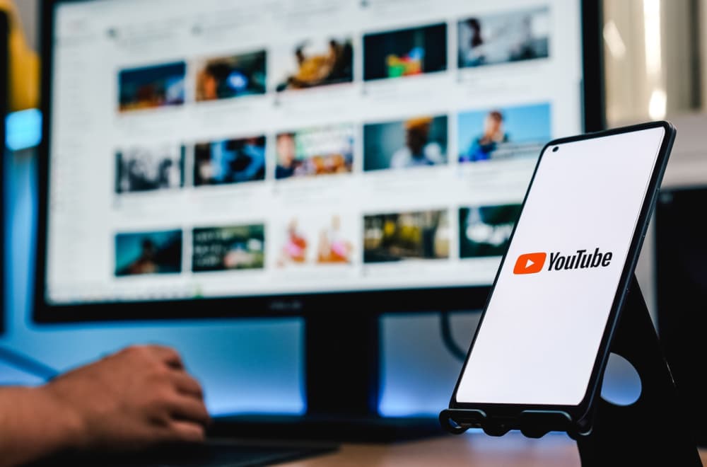 YouTube kaže da verujete njemu, a ne svojim očima