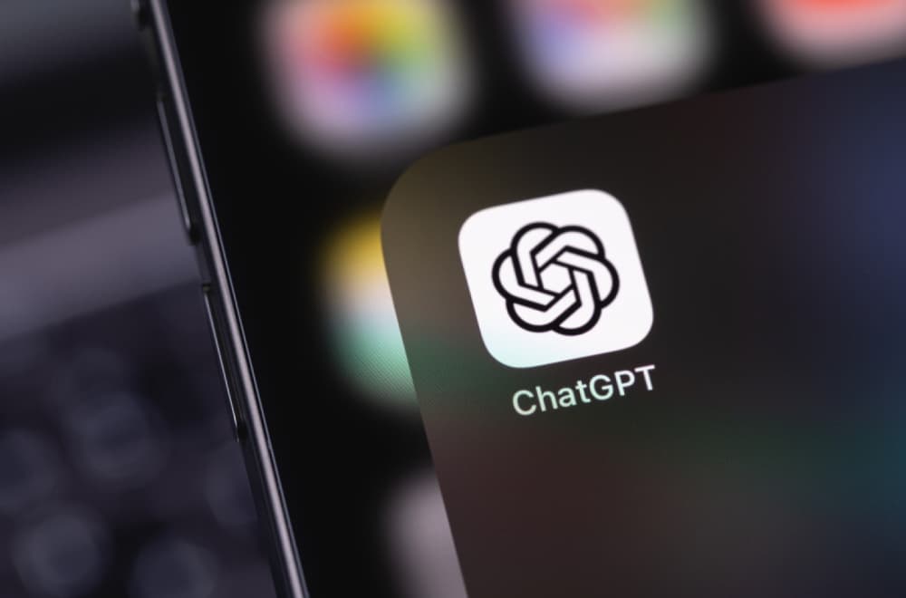 Gasi se ChatGPT: "Mrtav je"