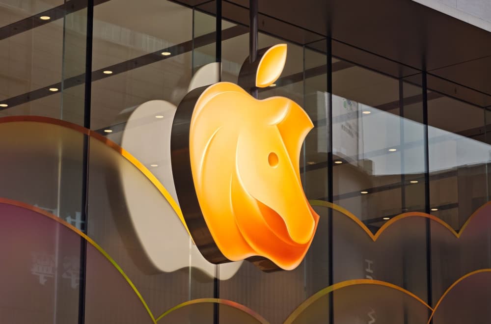 iPhone Fold više nije glasina: Apple počeo proizvodnju savitljivog telefona koji menja sve