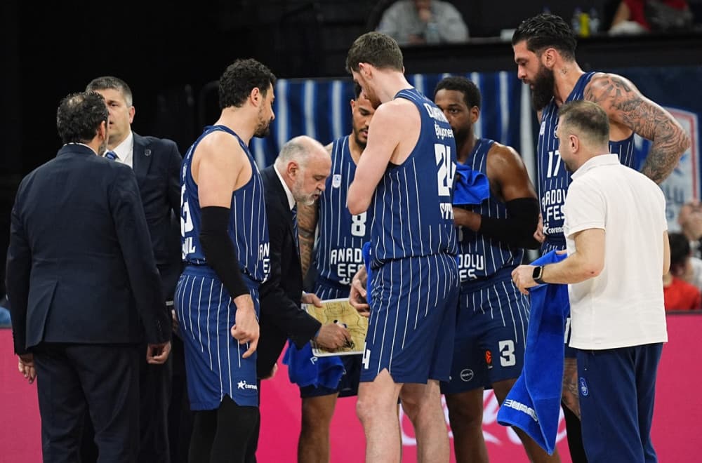 Laso objasnio kako je Efes pobedio Partizan; Penjaroja: "Imamo problema"