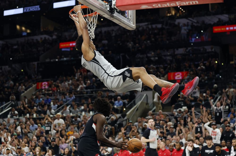 I desetkovani Sparsi su jaki – Mičel i Buker "pokidali", vratio se Kejd VIDEO