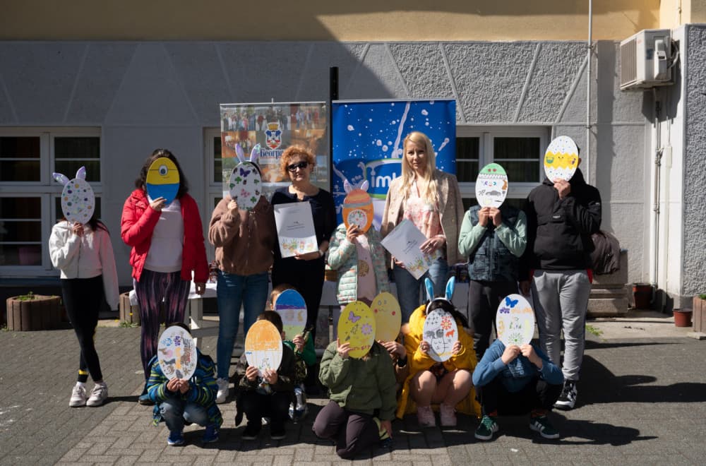 Uskrs uz Moja Kravica paketiće za decu bez roditeljskog staranja: Imlek obeležio praznik donacijom