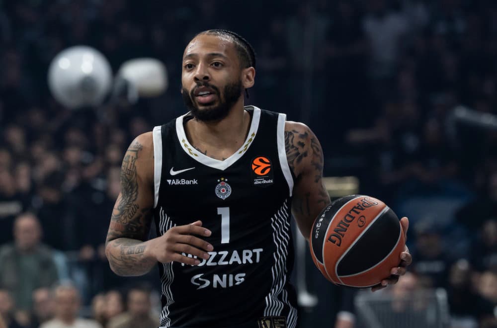Karlik Džons se oglasio: "Bilo je uspona i padova..." VIDEO