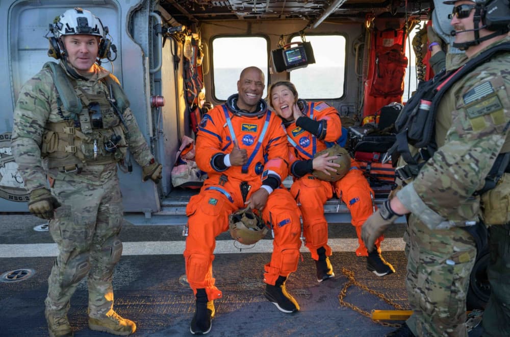 Neprepoznatljivi? Ovako izgledaju astronauti nakon 10 dana provedenih u svemiru FOTO