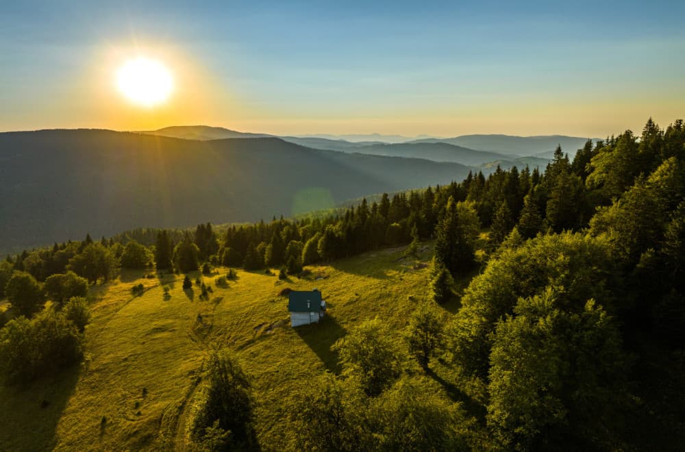 Prvi maj u srpskim selima: Nestvarne destinacije za izlet na kojima vreme sporije teče FOTO