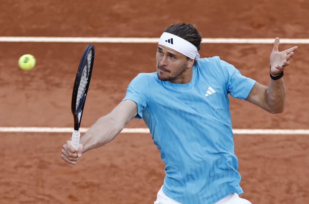 Zverev uz malo muke zaboravio Sinera