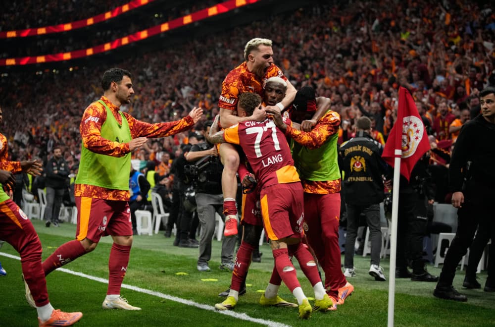 Galatasaraj preokretom do titule – Stanojević ispao iz lige