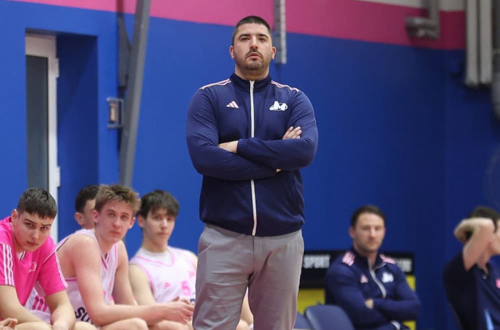 Trener koji je osvojio sve i sezonu završio sa 28-0