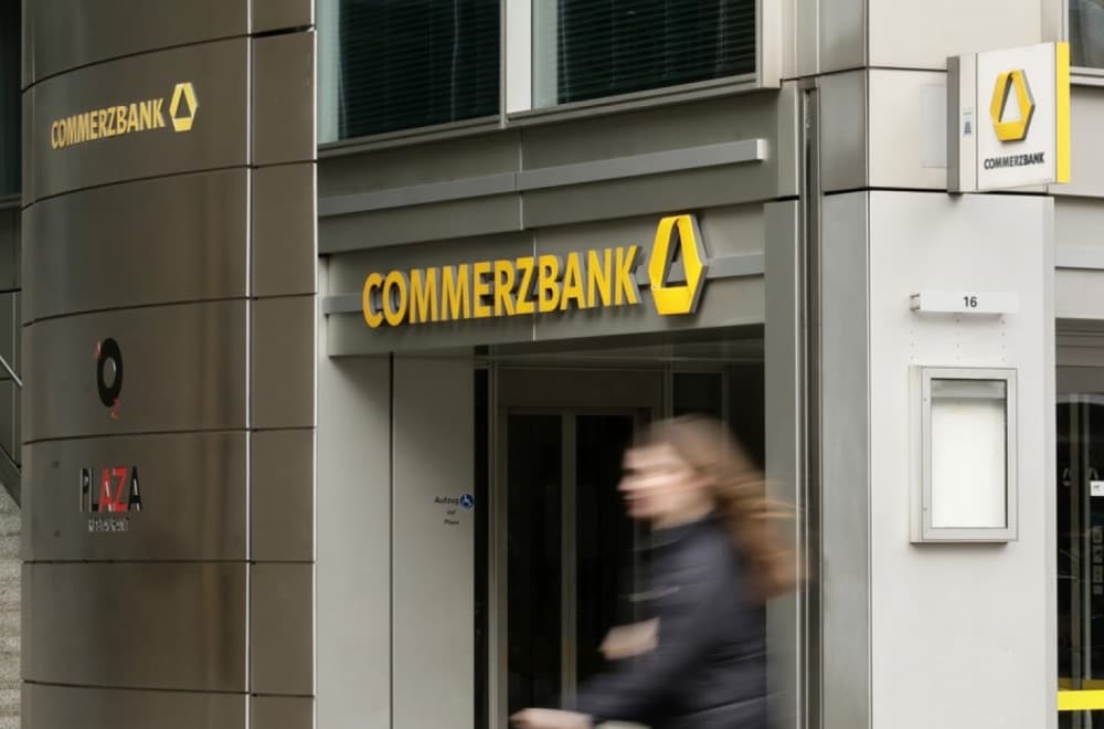 Italijani pojačali pritisak: Obezbedili 30 odsto udela, idu na preuzimanje