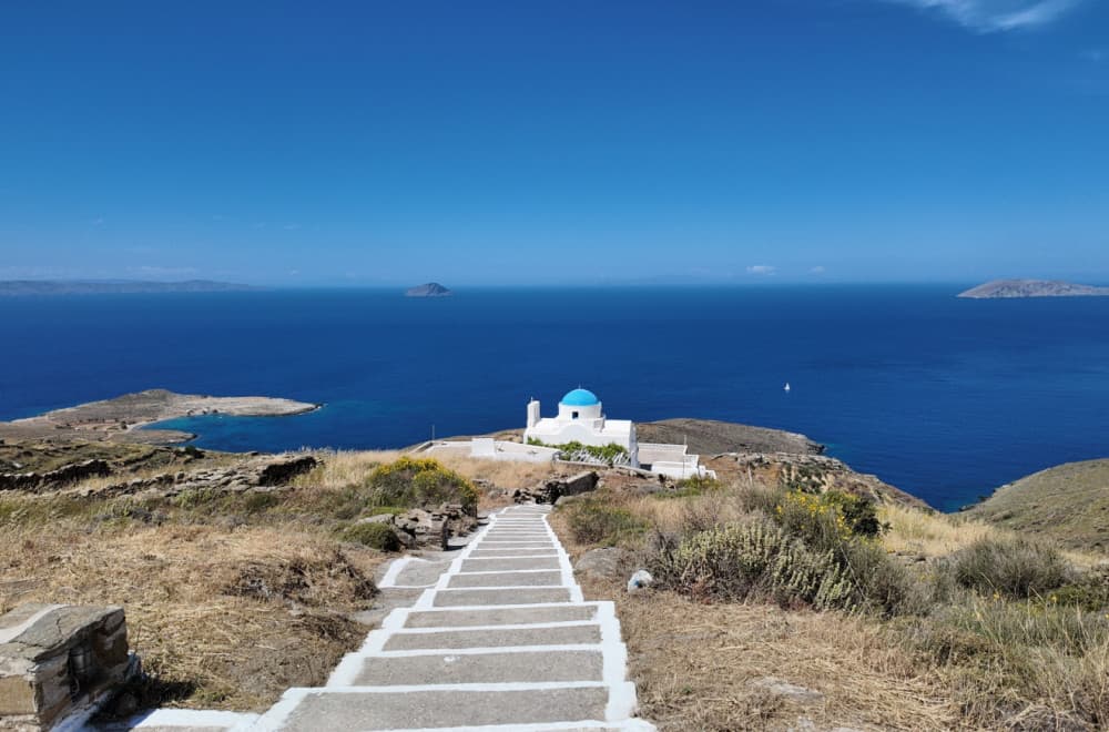 Kikladski raj u Egejskom moru koji turisti još uvek nisu otkrili: Mirniji i šarmantniji od Santorinija FOTO