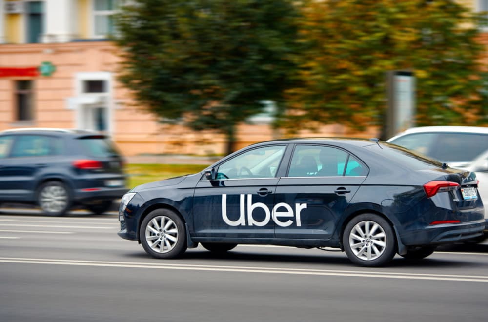 Najezda robotaksija u Evropi – Uber sprema više od 2.000 vozila