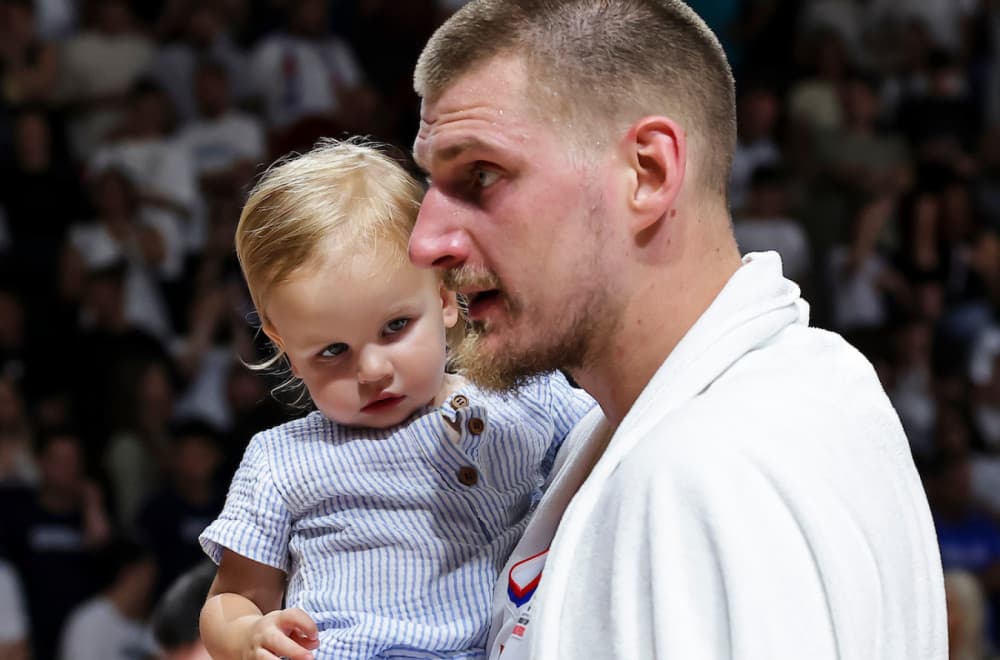 Otkriveno zašto Jokić nije potpisao sa Denverom ovog leta – razlog je istorijski VIDEO