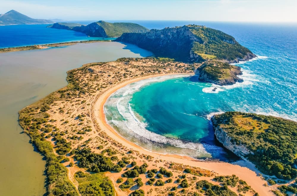 Plaža na kojoj je Kristofer Nolan snimao "Odiseju" izgleda nestvarno: Mesto iz Homerovog sveta FOTO