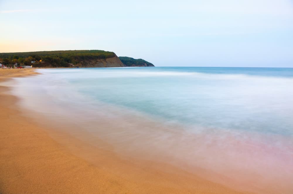 "Nema morske trave ni meduza": Srbi pronašli nestvarnu plažu u Bugarskoj FOTO