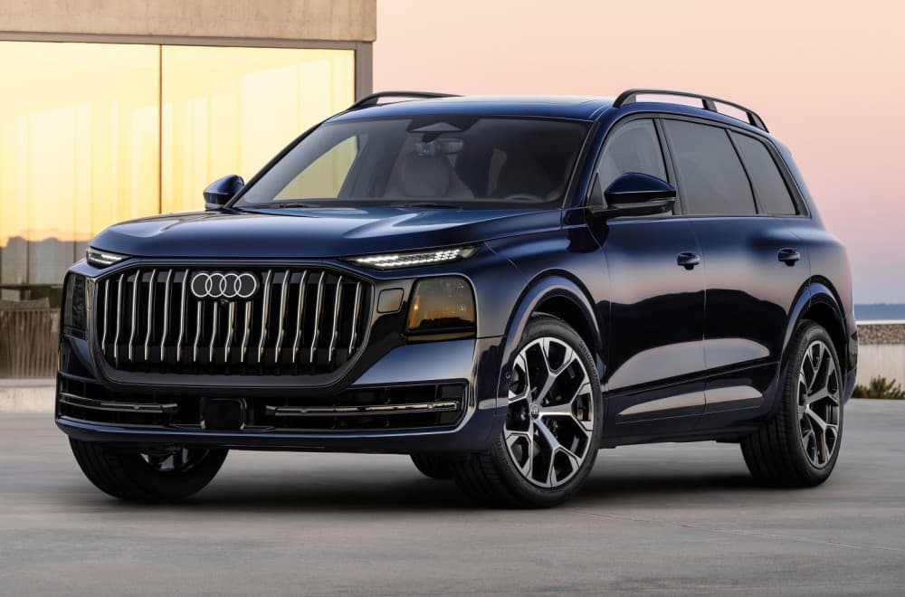 Audi predstavio svoj najveći SUV ikada: Ima stakleni krov veći od kreveta FOTO