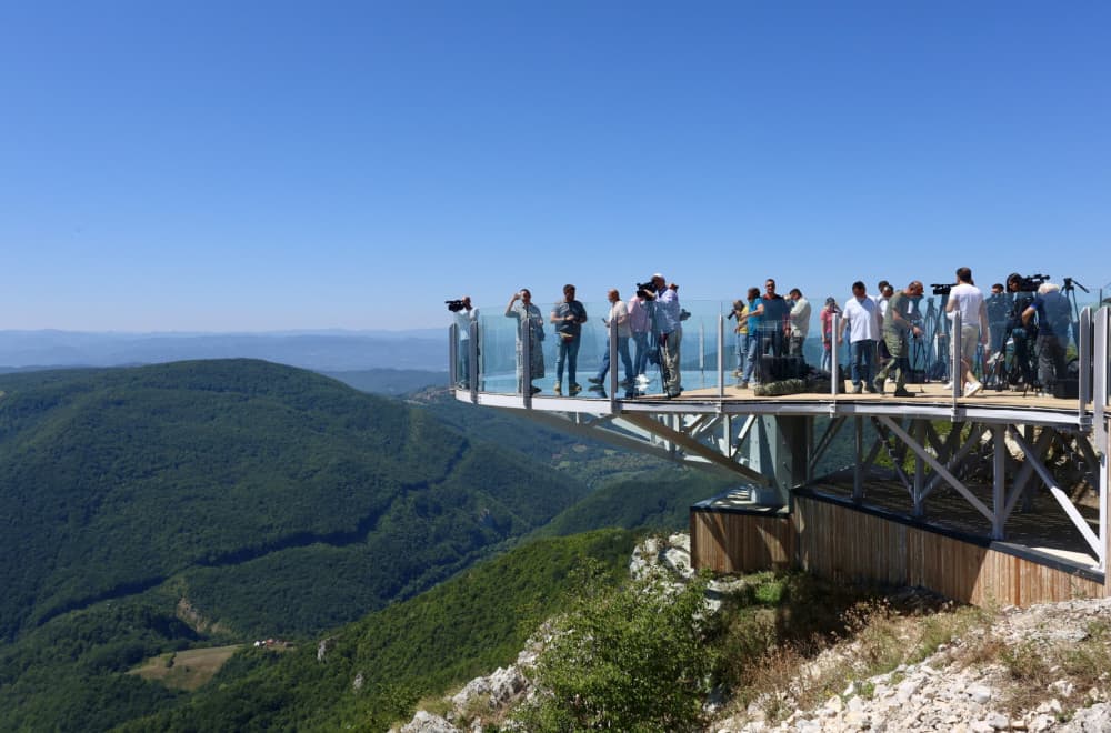 Besplatan ulaz na stakleni vidikovac na Kablaru; Evo koliko će koštati karte od 8. avgusta FOTO