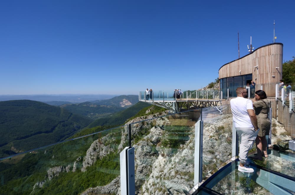 Besplatan ulaz na spektakularni vidikovac: Svi hrle ka novoj turističkoj atrakciji Srbije FOTO