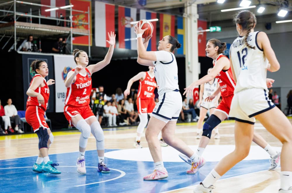 Srbija preživela dramu i otišla u 1/4 finale EP!