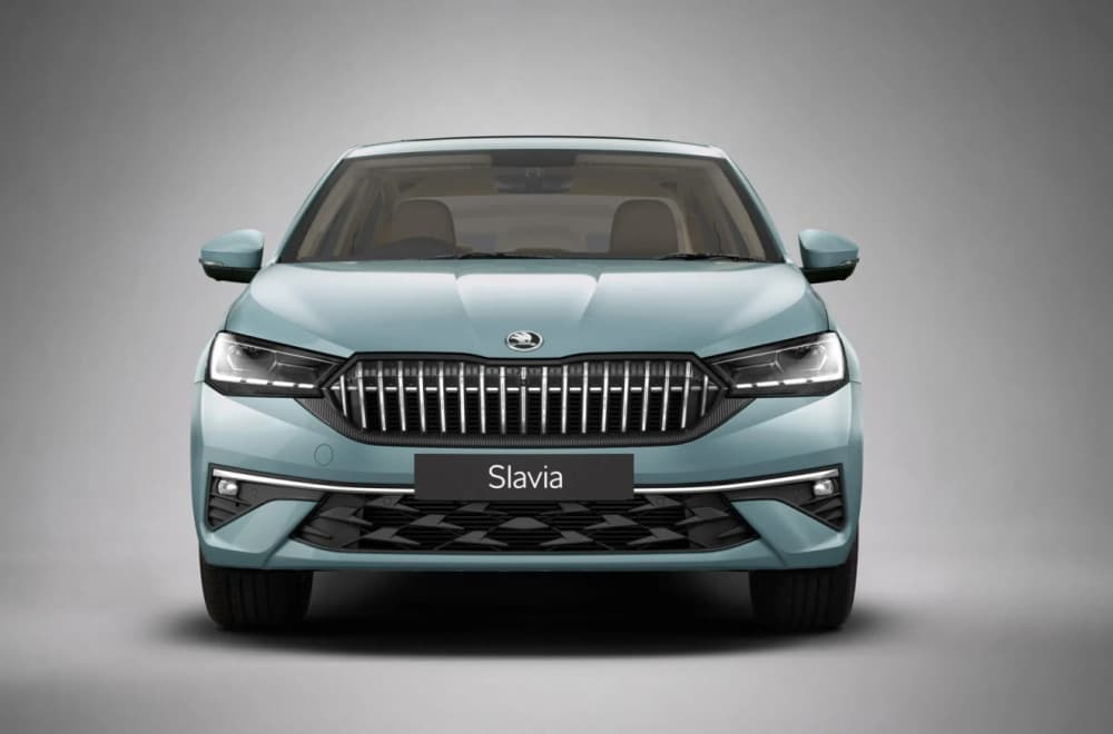 Škoda Slavia dobila veliko poboljšanje: Novi izgled, veći ekrani i automatik sa 8 brzina
