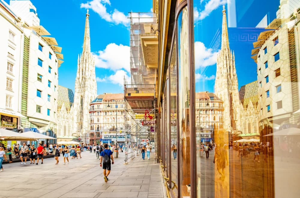 Nova taktika omiljene destinacije Srba šokirala hotelijere: Negativnom recenzijom do novca