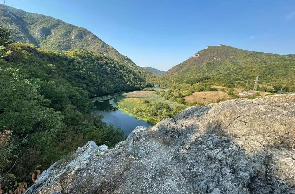 Skriveno mesto u Ovčarsko-kablarskoj klisuri je pravi raj: Smešteno na raskrsnici puteva između dve svetinje