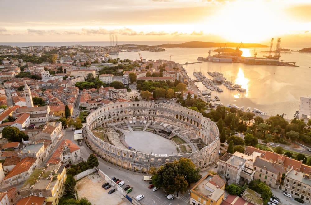 Britanci otkrili idealan hrvatski grad za jesenji beg: "Ima 24 stepena, fantastične plaže i manje gužve" FOTO