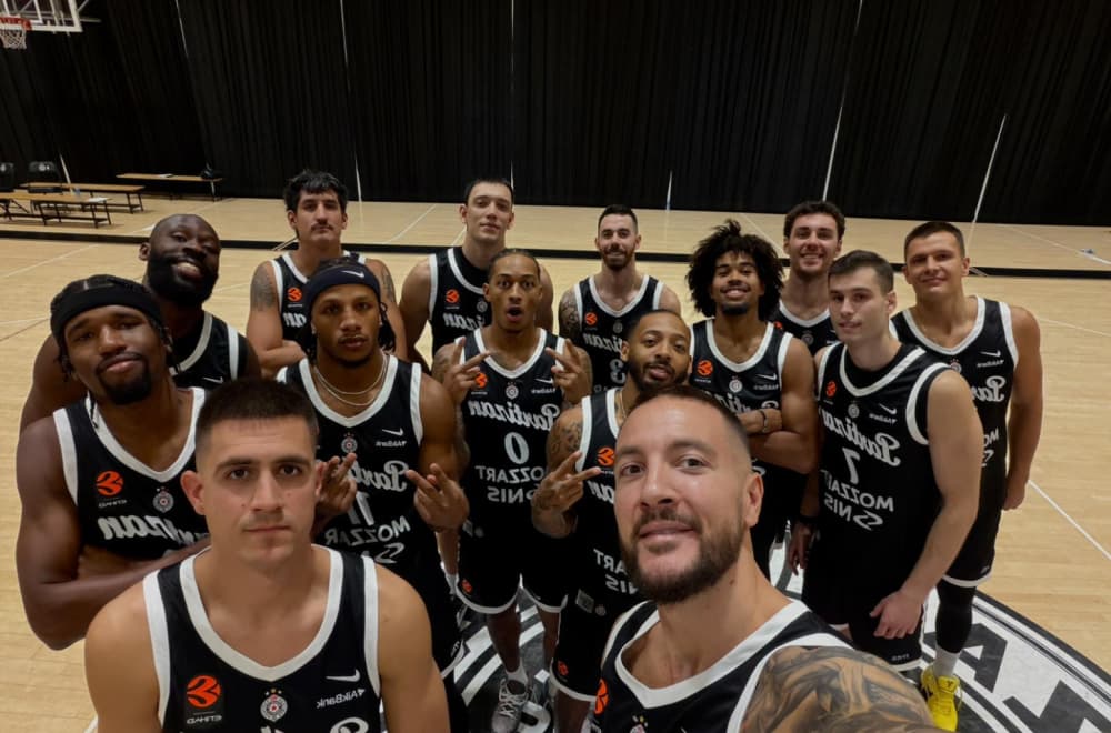 Bonjour, Paris – stiže Partizan