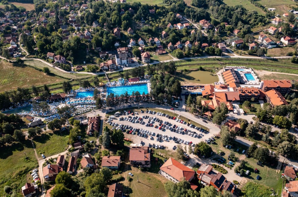 Malo poznata oaza Srbije: Voda izvire iz zemlje, a priroda oduzima dah