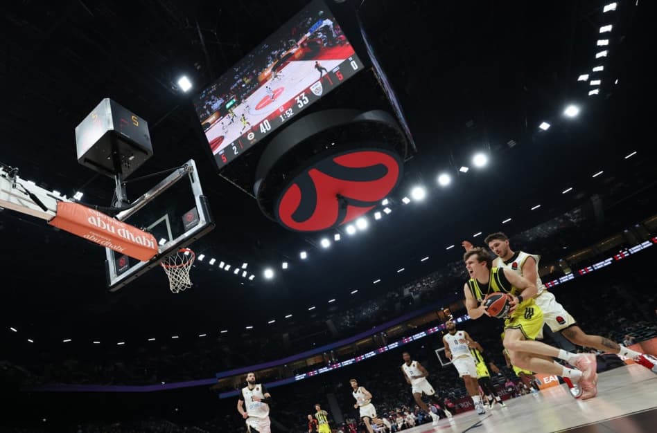 Fener se neočekivano mučio na startu Evrolige
