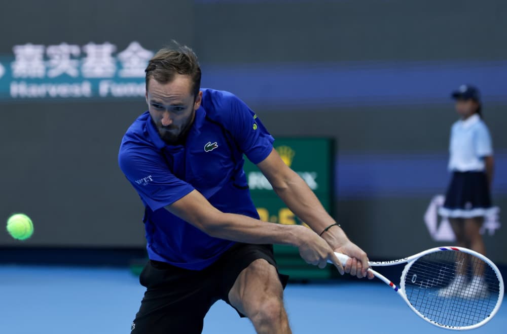 Medvedev rutinski do četvrtfinala Pekinga