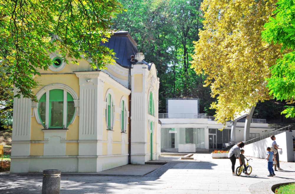 Turisti otkrili biser Šumadije: Ova banja u Srbiji poznata je po lekovitoj mineralnoj vodi FOTO