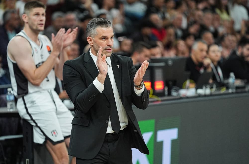 Alimpijević slavio u istanbulskom derbiju