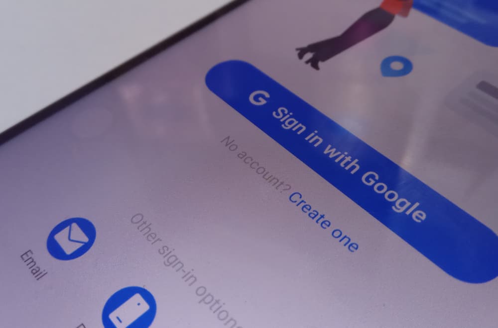 Google tiho povezuje vaš broj telefona sa svim nalozima – evo kako da to sprečite